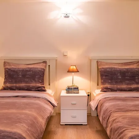 Vanilla Apartment