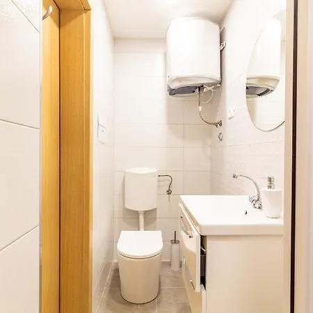 Apartment Vanilla Split